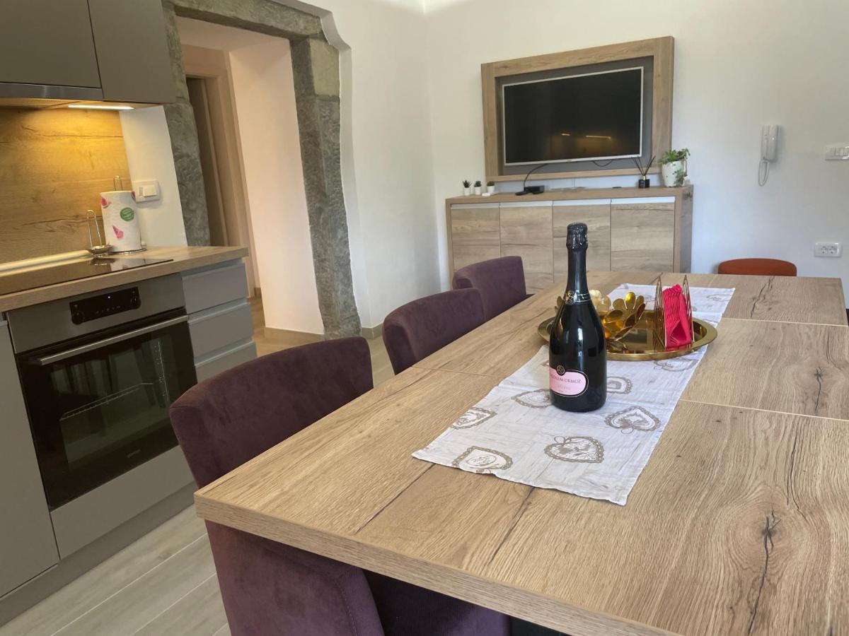 Villa Sanela Pobegi Eksteriør billede